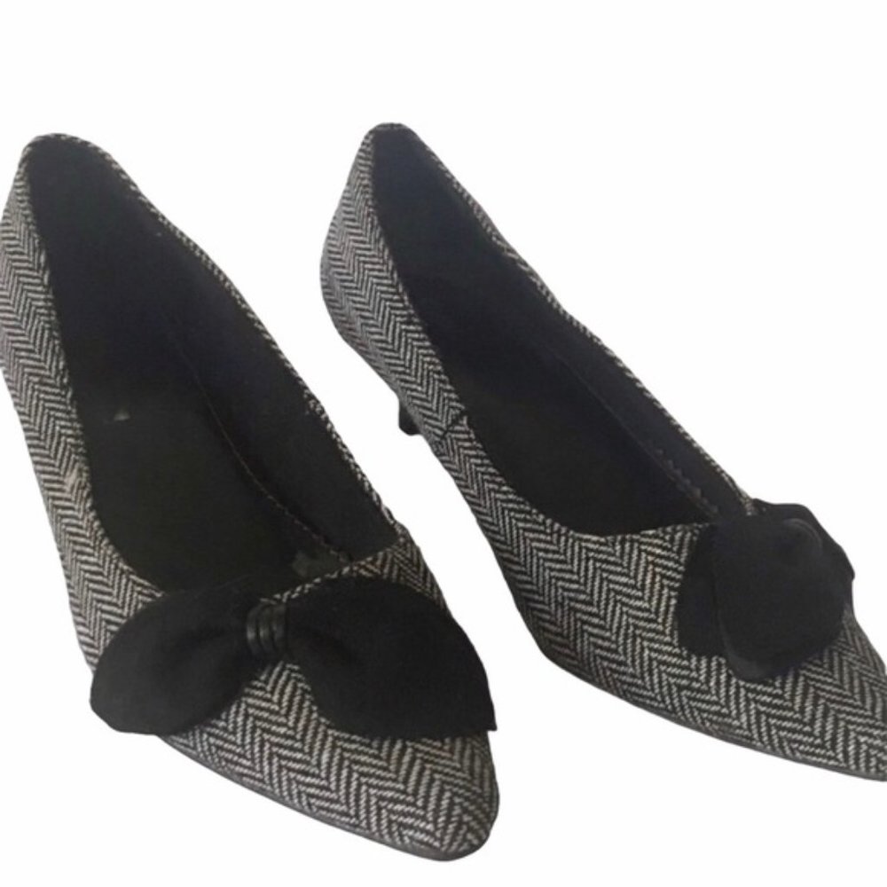 Fioni Size 6.5 Cloth Stitched Chevron Stipe Black Bow Gothic Style Kitten Heel